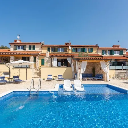 Kalista Villa *