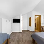 Kalista Villa *